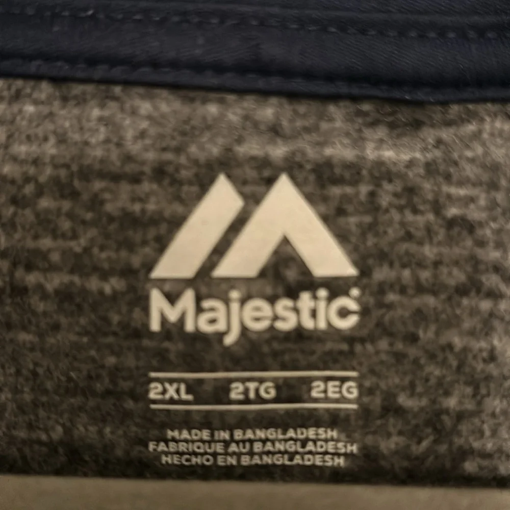 Majestic Detroit Tigers Men’s Pullover - Picture 2 of 5